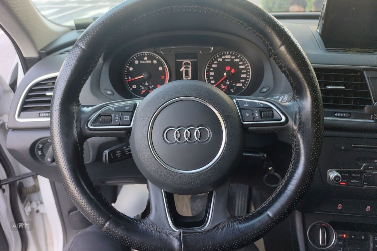 Audi Q3 2018 #12 Audi Q3 2018 car image #12