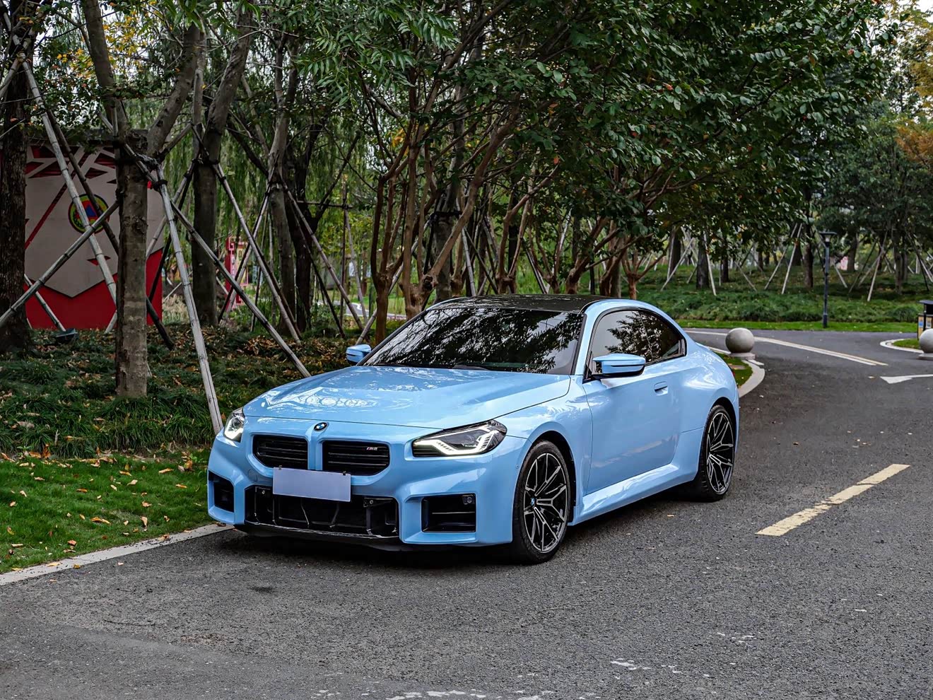 BMW M2 2023 car image 