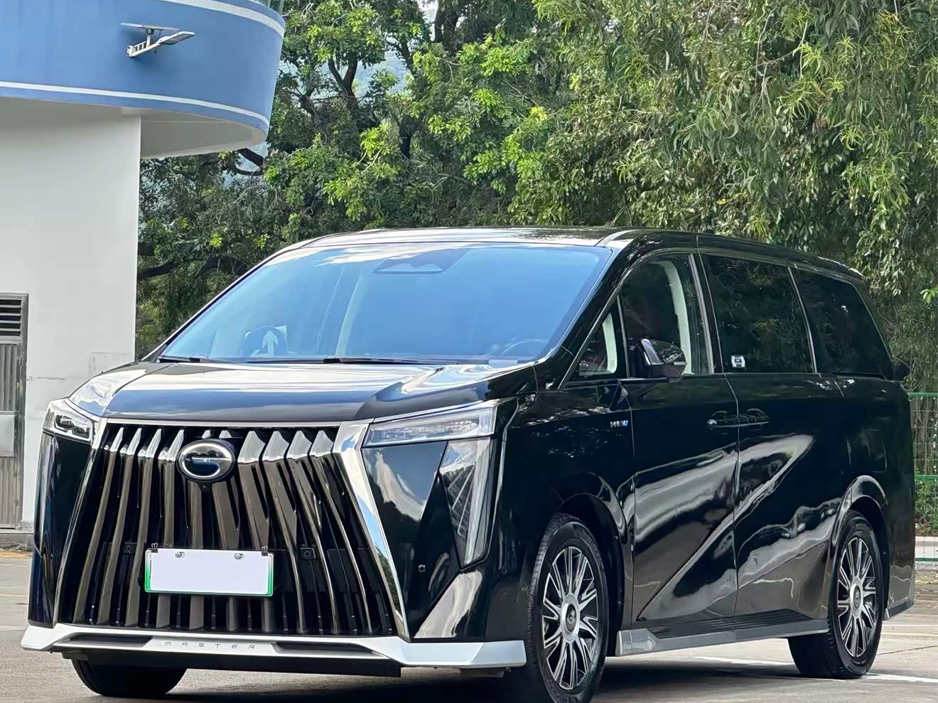 GAC Trumpchi E9 2024 GAC Trumpchi E9 2024 car image