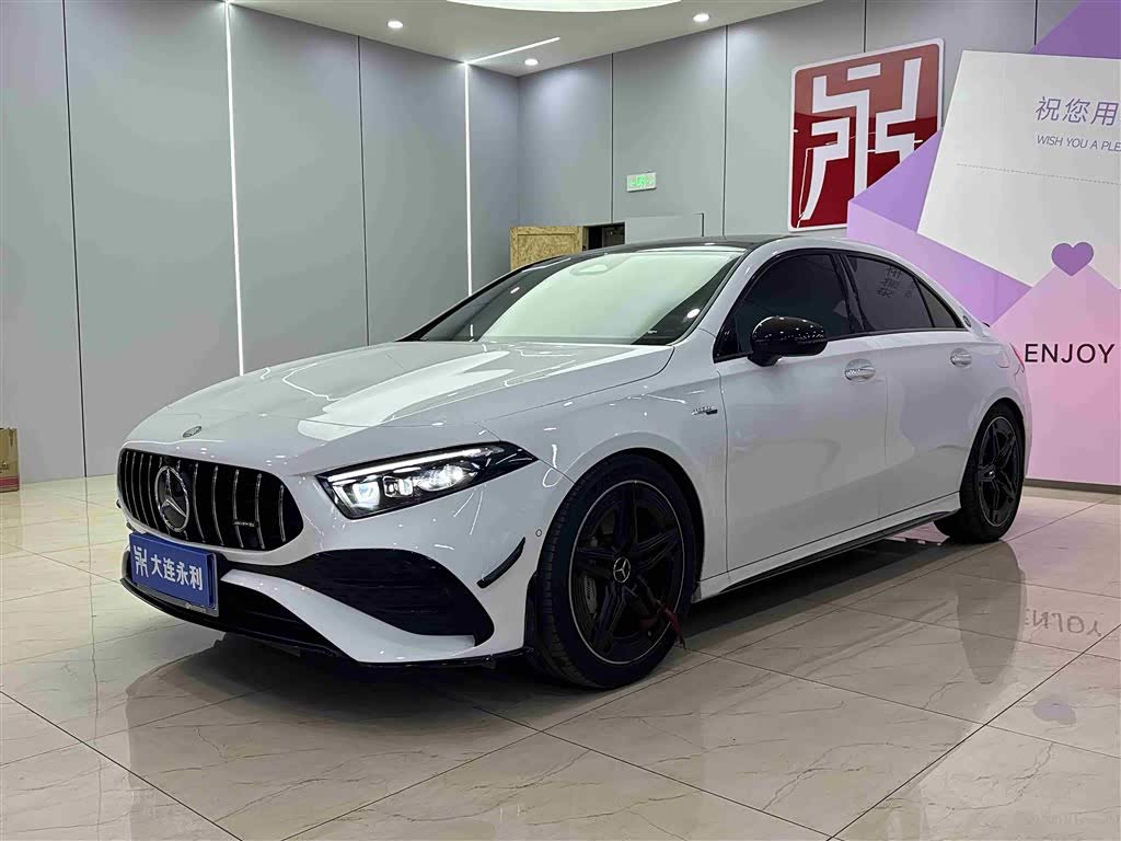 Mercedes-Benz A AMG 2024 Mercedes-Benz A AMG 2024 car image