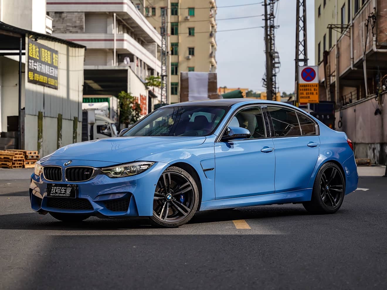 BMW M3 2018 car image 