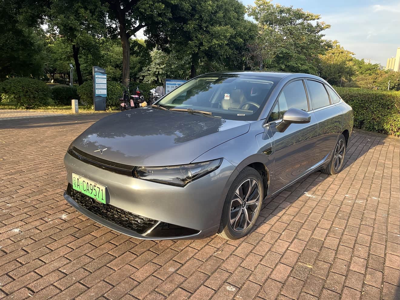 Xpeng P5 2024 immagine di auto 