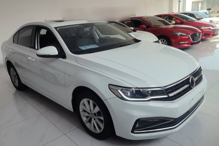 Volkswagen Bora 2021 صورة سيارة #4