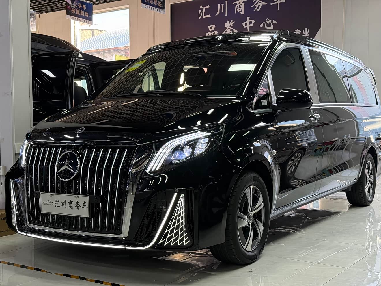 Mercedes-Benz Vito 2025 car image 