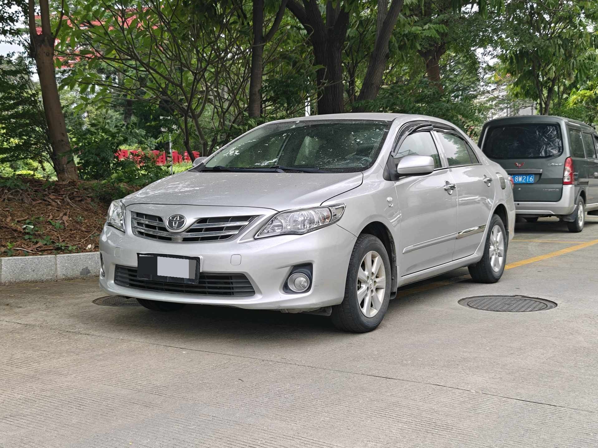 Toyota Corolla 2012 汽车图片 