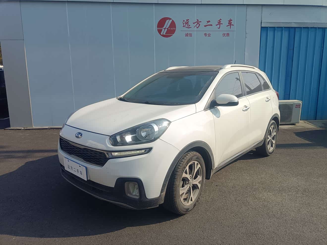 Kia Stonic 2016 汽车图片 