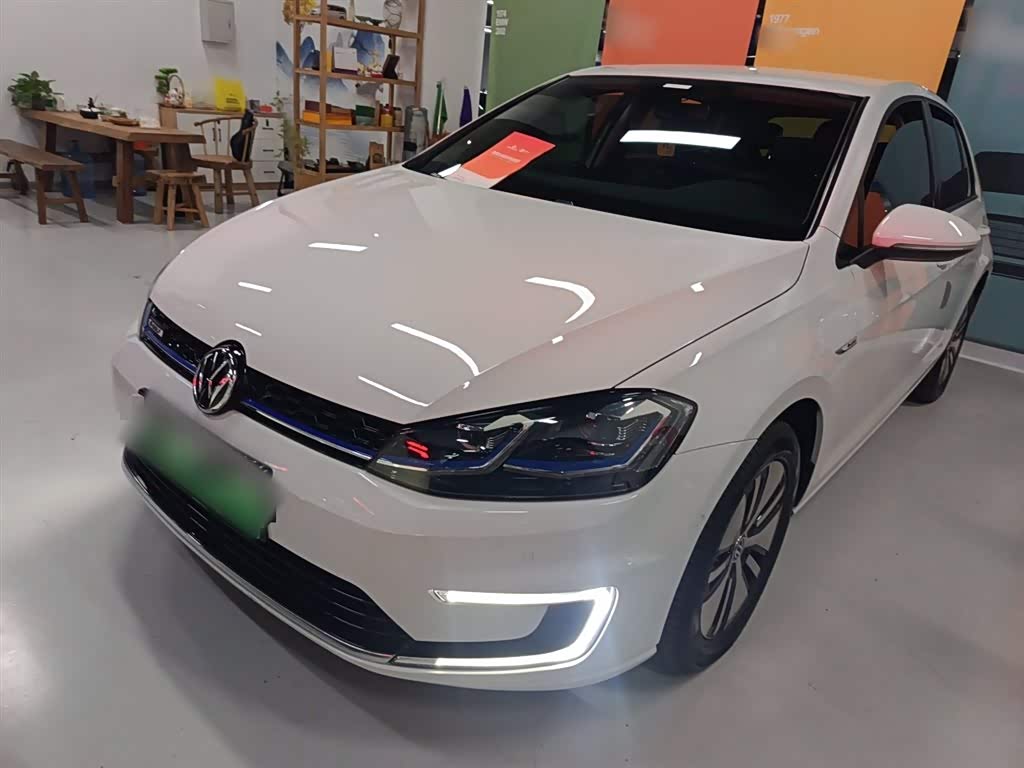 Volkswagen Golf New Energy (Imported) 2020 Volkswagen Golf New Energy (Imported) 2020 immagine di auto