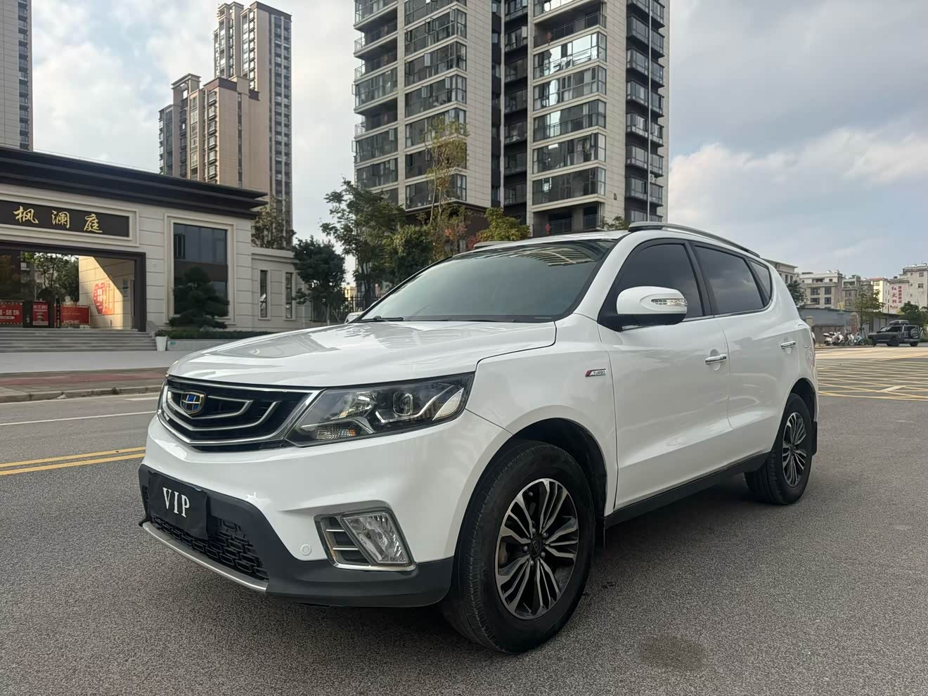 GEELY Vision X6 2018 car image 