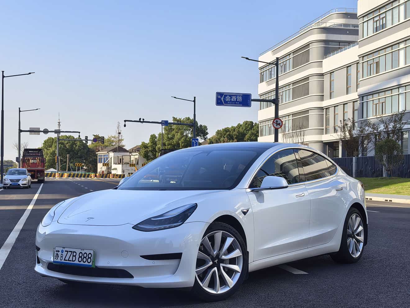 Tesla Model 3 2020 image de voiture 