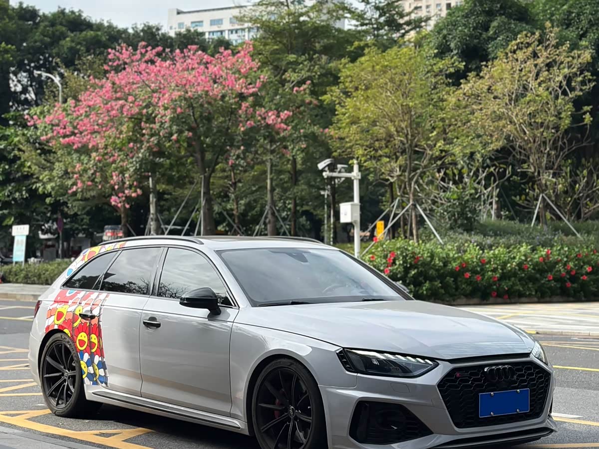 Audi RS 4 2021 car image 