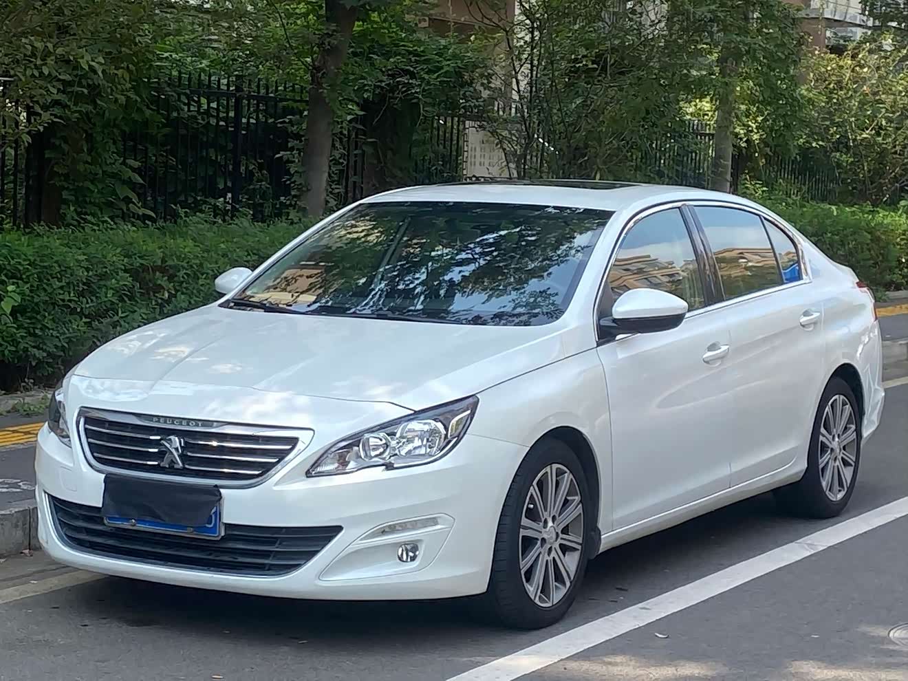 Peugeot 408 2014 car image 