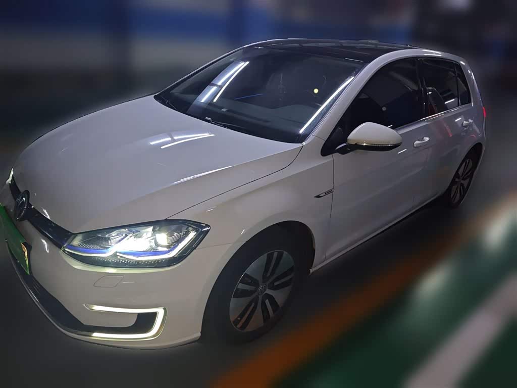 Volkswagen Golf Pure Electric 2020 Volkswagen Golf Pure Electric 2020 car image