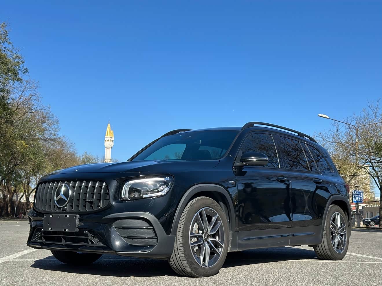 Mercedes-Benz GLB AMG 2022 immagine di auto 