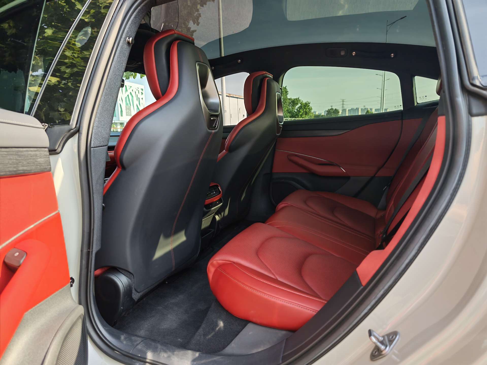 MI SU7 2025 car image #5