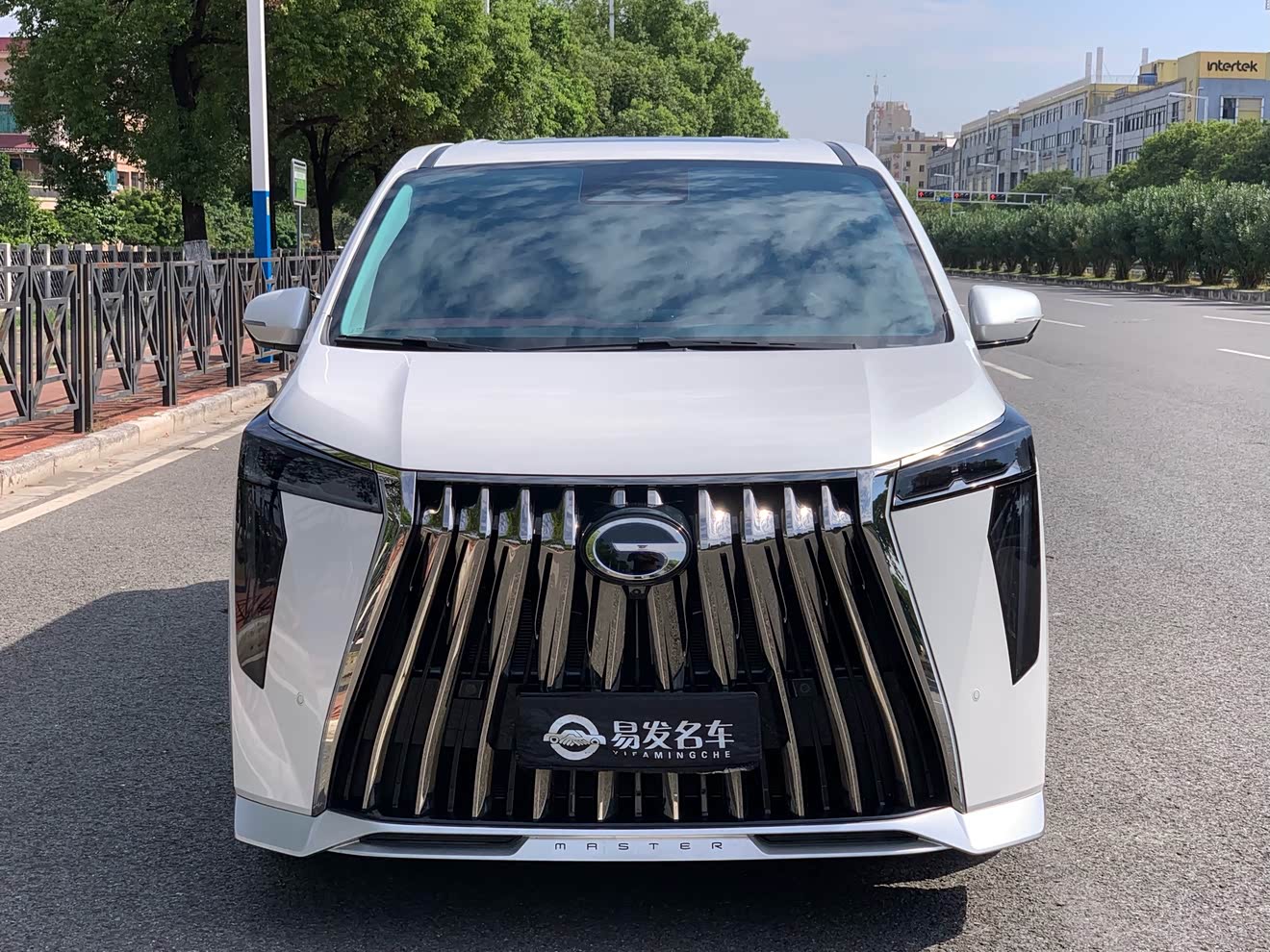 GAC Trumpchi E9 2024 GAC Trumpchi E9 2024 car image