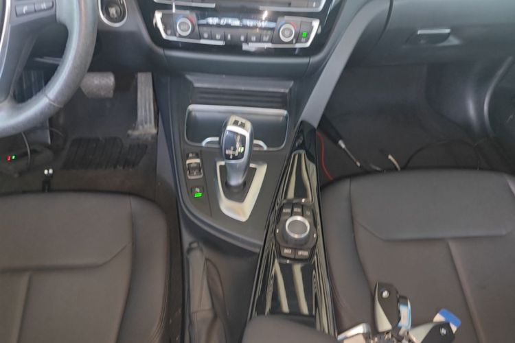 BMW 3 Series 2017 #18 BMW 3 Series 2017 car image #18