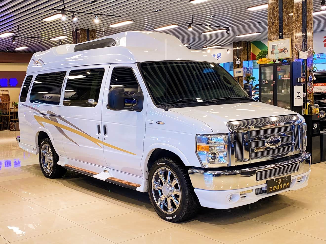 Ford E350 2014 Ford E350 2014 car image