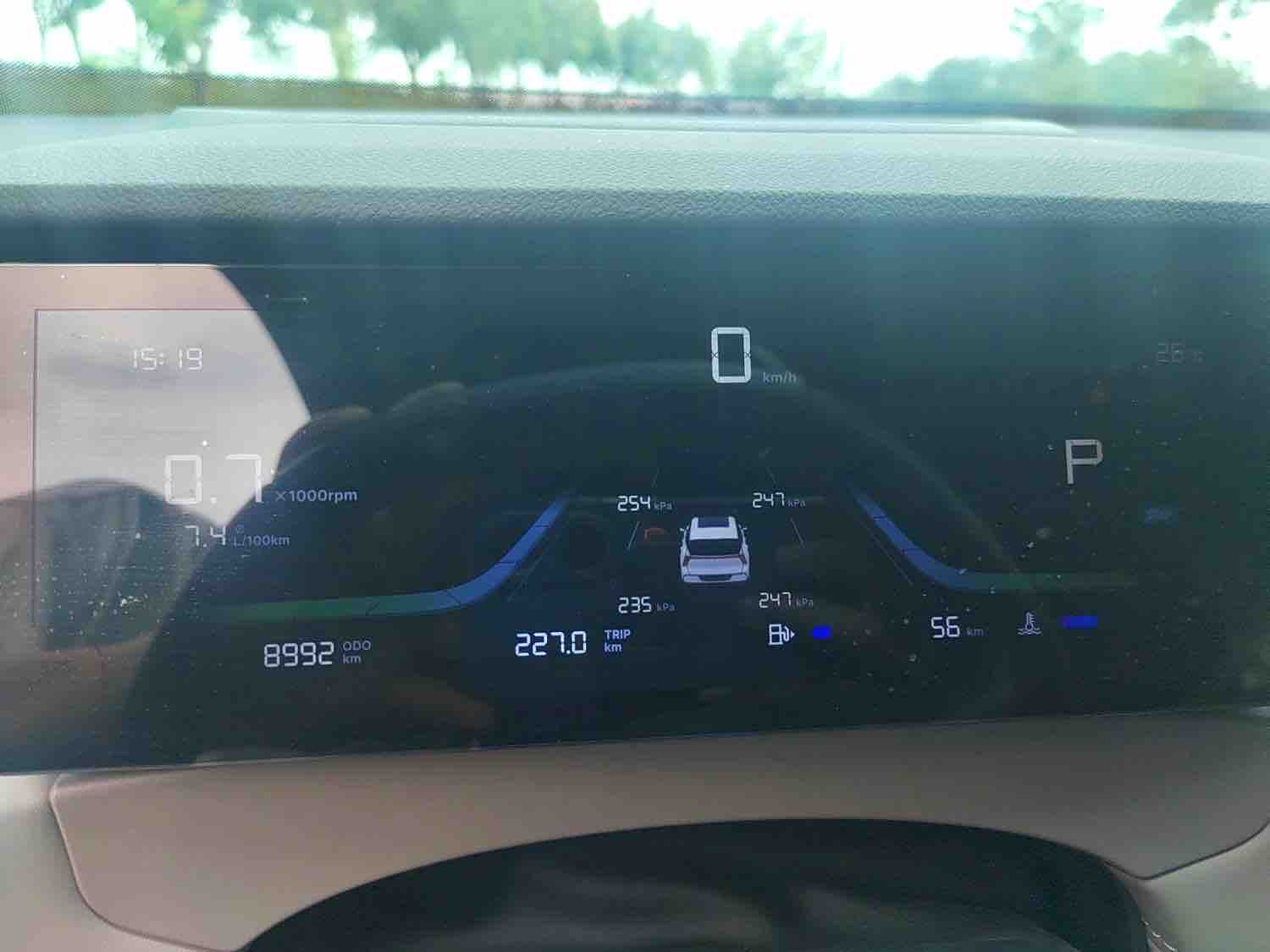 GEELY Boyue L 2025 car image #14