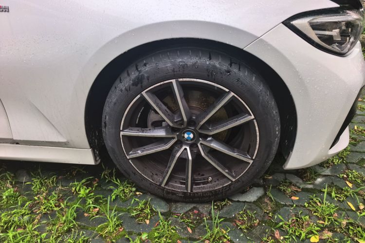 BMW 3 Series 2022 car image #9