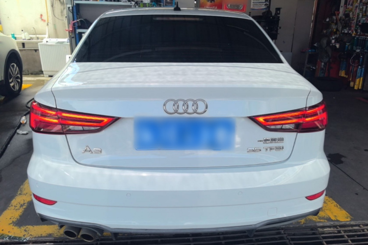 Audi A3 2019 car image #6
