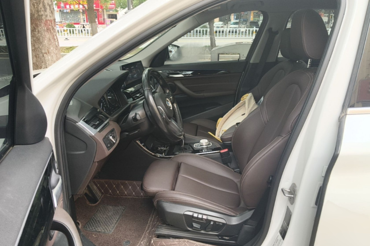 BMW X1 2020 car image #15