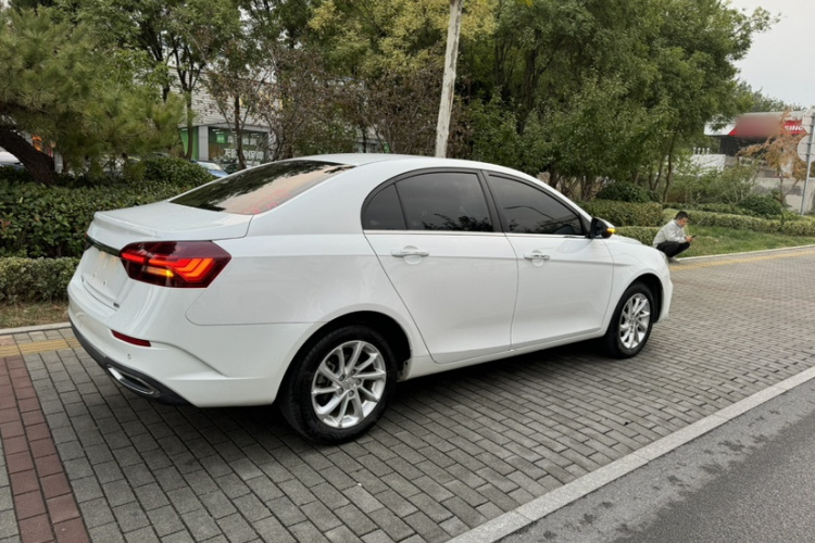 GEELY Emgrand 2021 #9 GEELY Emgrand 2021 imagem de carro #9