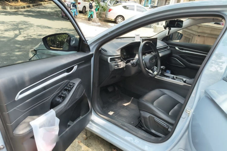 GEELY Emgrand 2023 car image #9