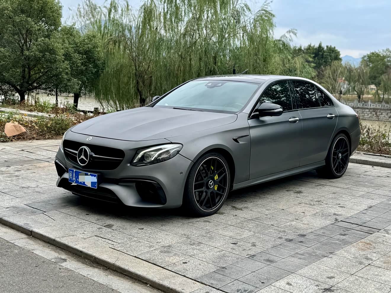 Mercedes-Benz E AMG 2019 immagine di auto 