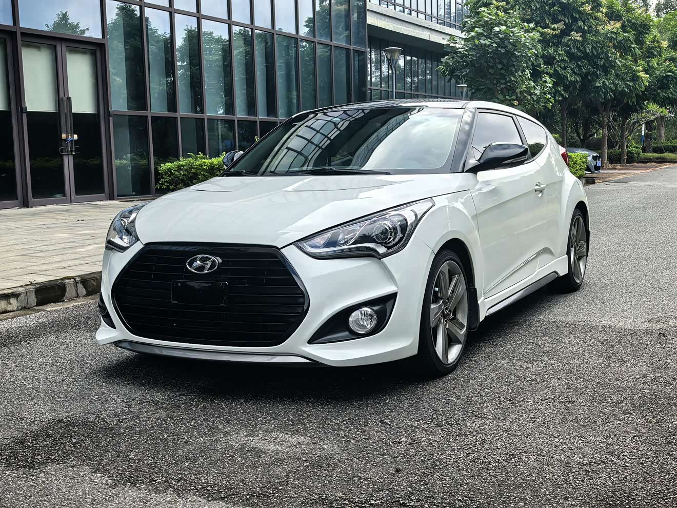 Hyundai Veloster 2016 car image 