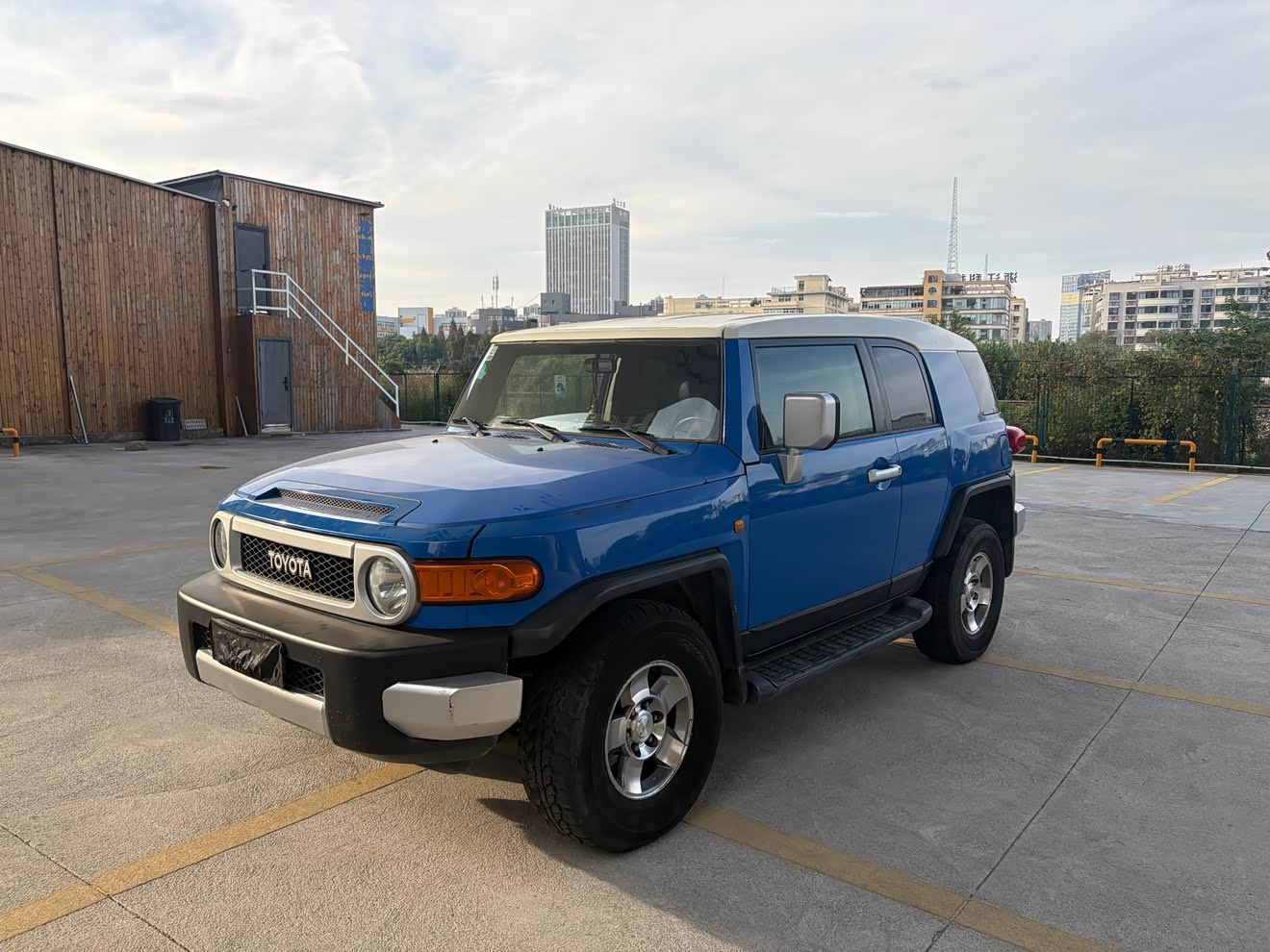 Toyota FJ Cruiser 2008 car image 
