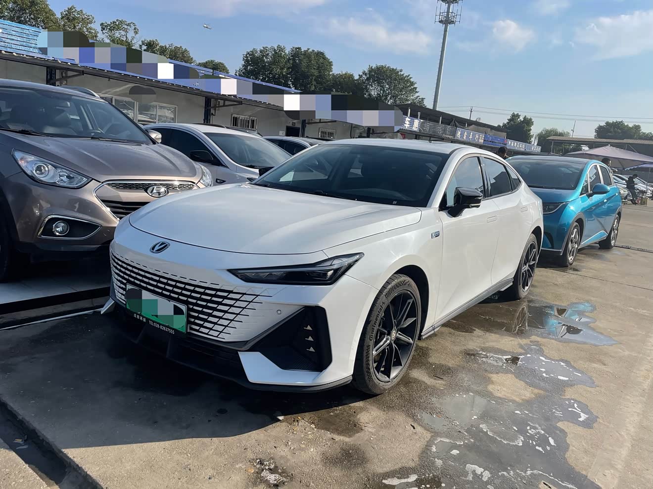 Changan UNI-V iDD 2023 car image 