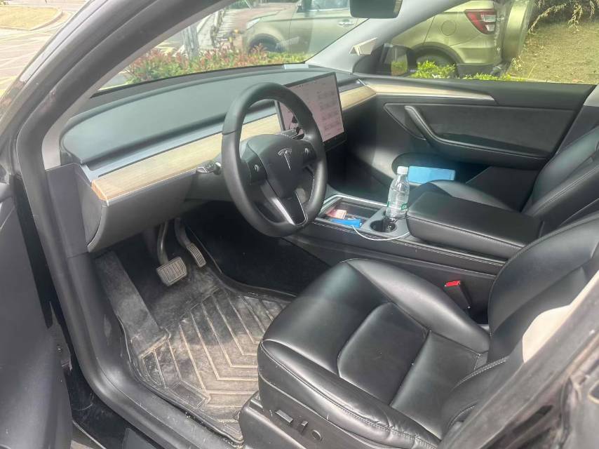 Tesla Model Y 2021 #4 Tesla Model Y 2021 car image #4