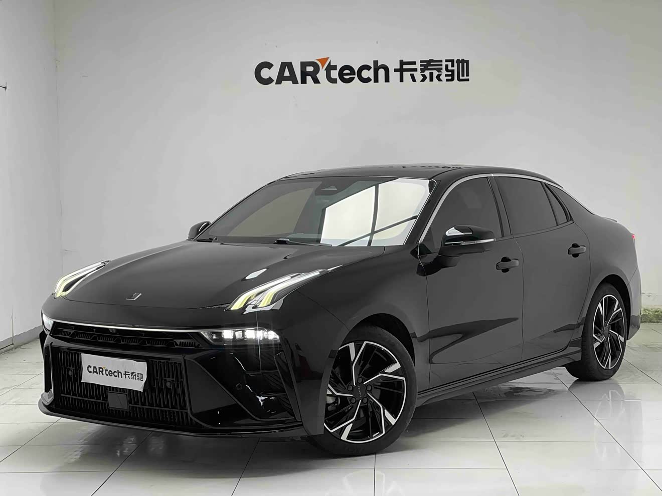 Lynk & Co 03 2022 car image 