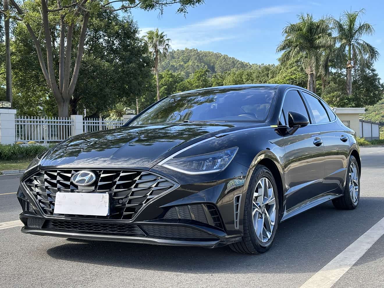 Hyundai Sonata 2020 car image 