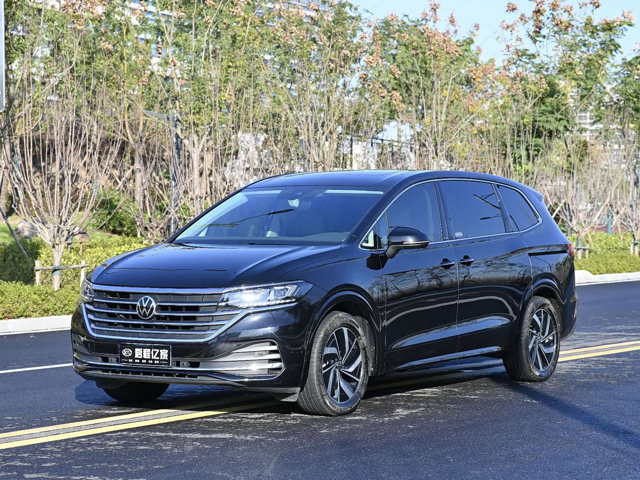 Volkswagen Viloran 2023 immagine di auto 