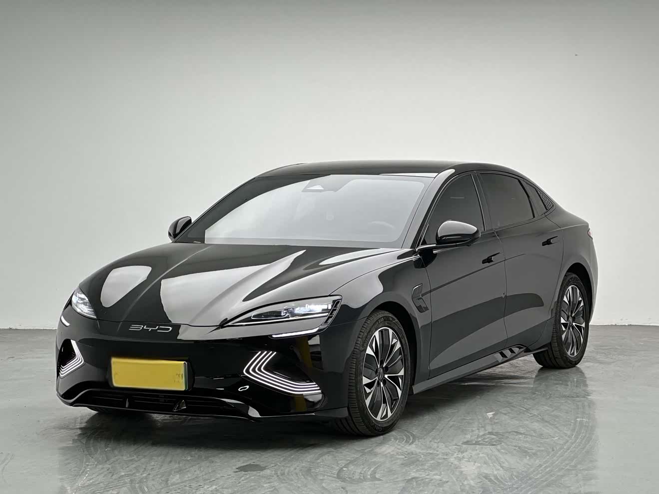 BYD Seal 2022 car image 