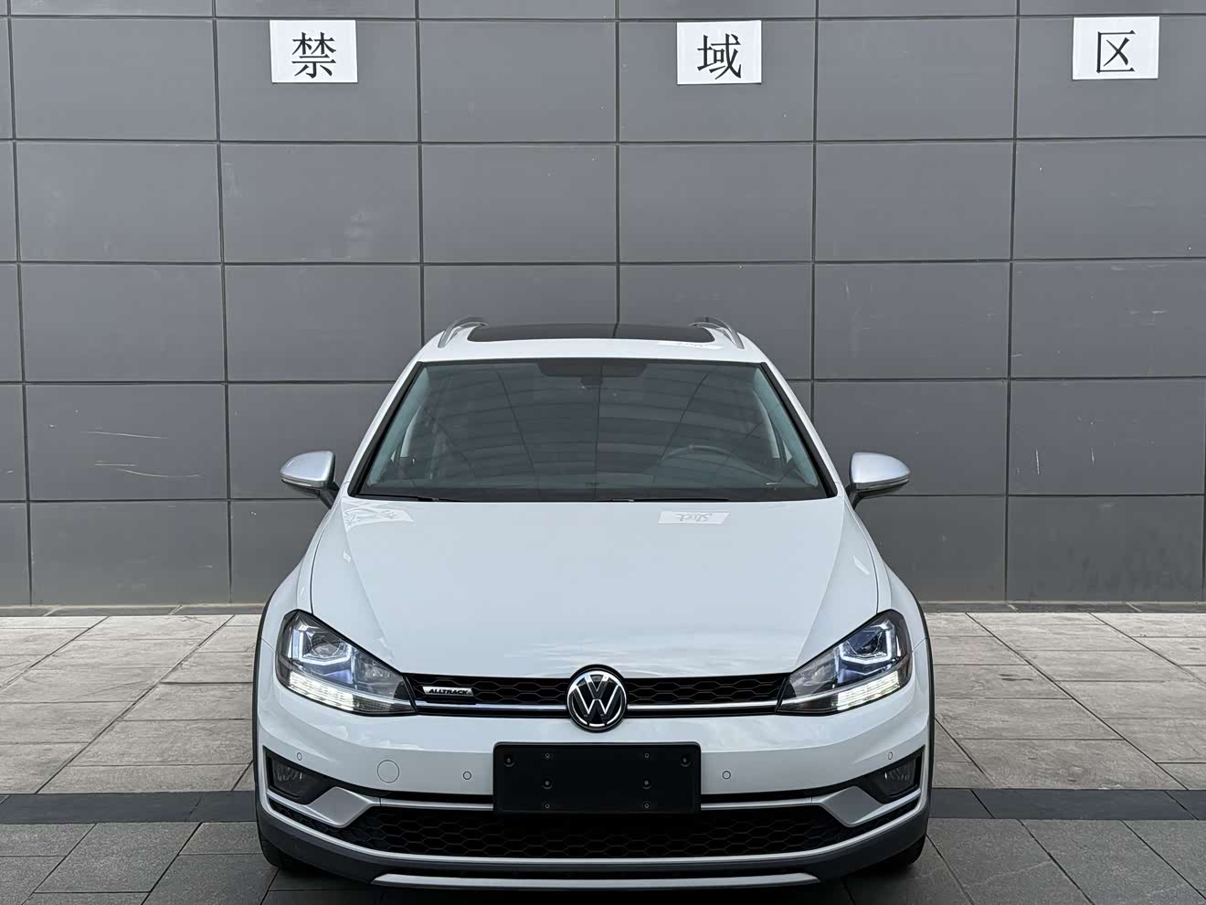 Volkswagen Golf (Imported) 2019 imagem de carro 
