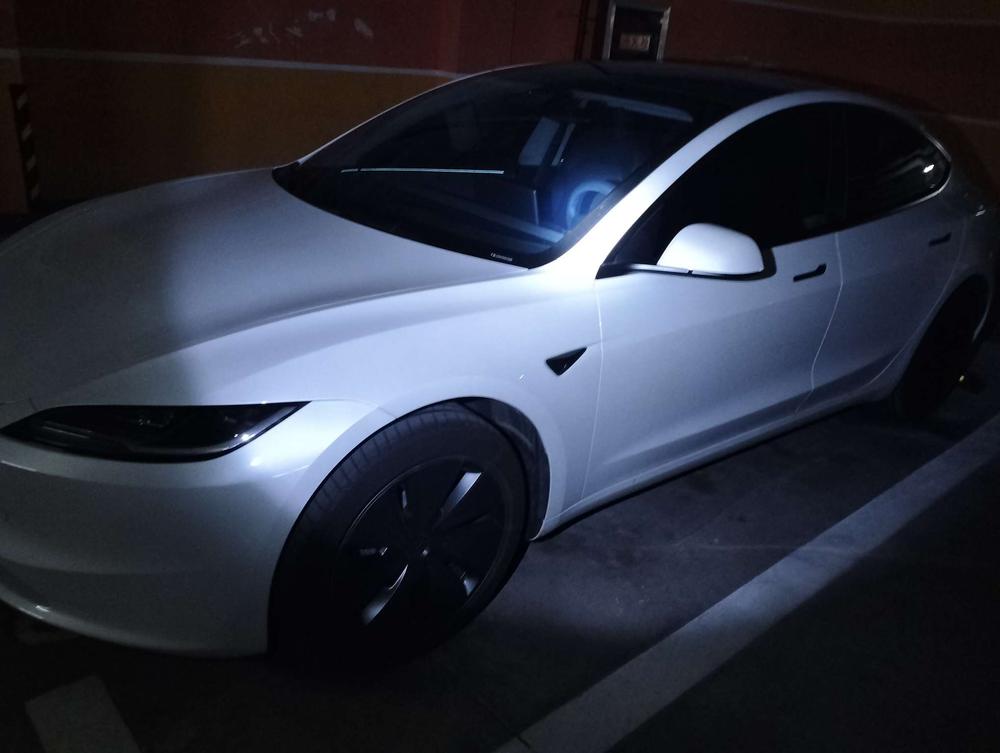 Tesla Model 3 2025 car image #21