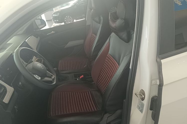 Volkswagen Tharu 2024 car image #19