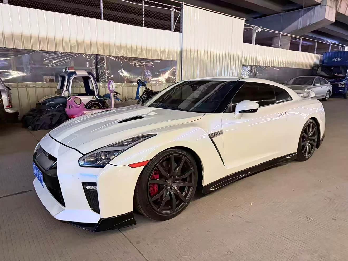 Nissan GT-R 2012 汽车图片 