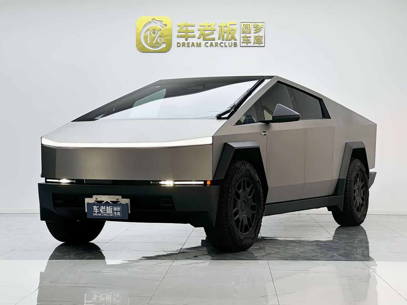 Tesla Cybertruck 汽车图片 