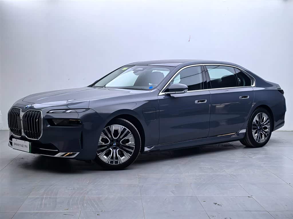 BMW i7 2024 car image 