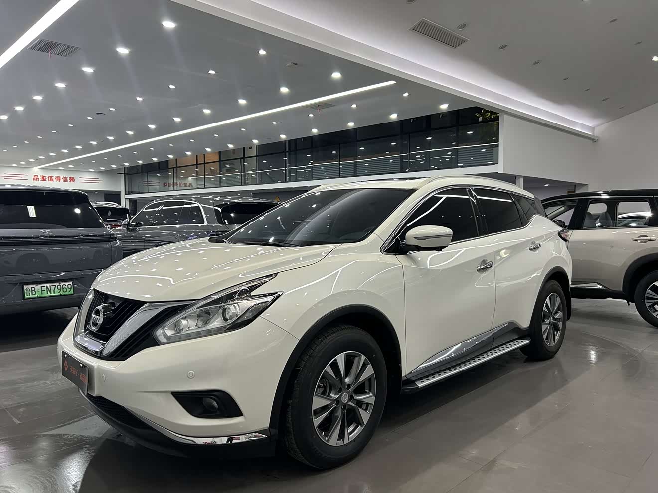 Nissan Murano 2023 汽车图片 