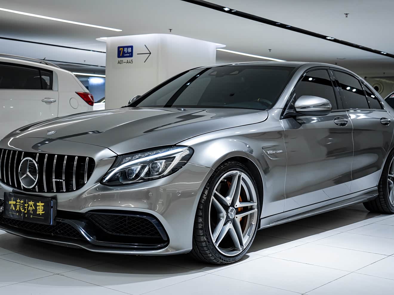 Mercedes-Benz C AMG 2016 Mercedes-Benz C AMG 2016 immagine di auto