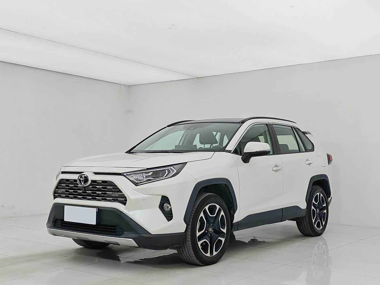 Toyota RAV4 2020 Toyota RAV4 2020 car image