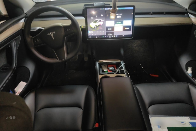 Tesla Model Y 2023 car image #11