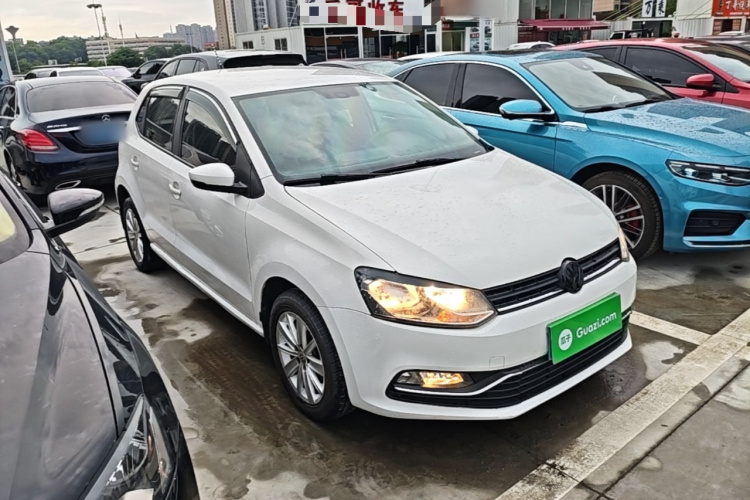 Volkswagen Polo 2015 #4 Volkswagen Polo 2015 car image #4