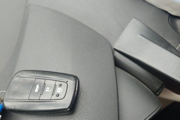 Toyota Corolla 2019 #10 Toyota Corolla 2019 car image #10