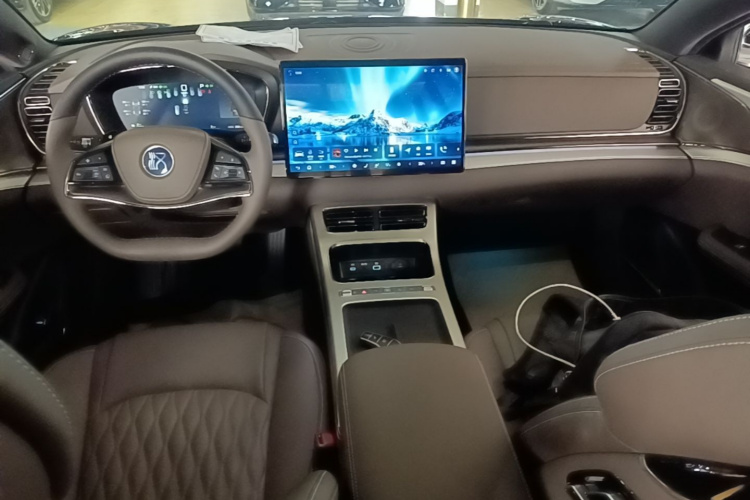 BYD Han 2025 #10 BYD Han 2025 immagine di auto #10