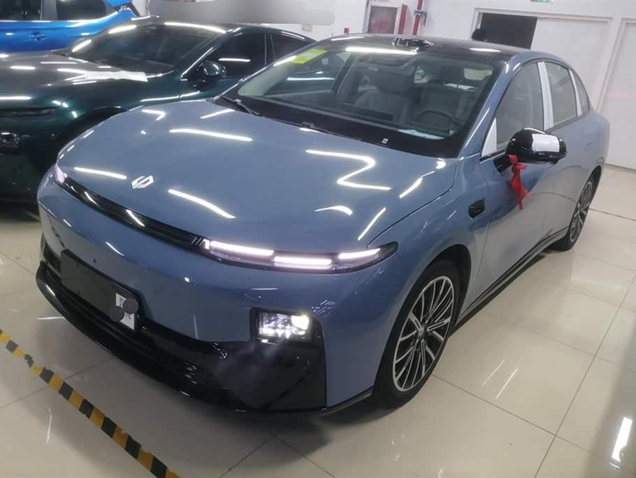 Leapmotor B01 2025 汽车图片 